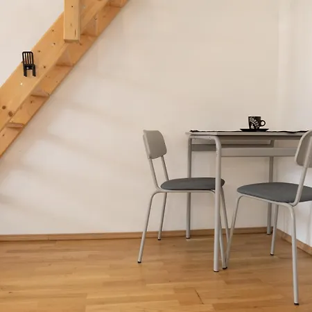 Gemuetliches Mit Hochbett Im Herzen Von Apartament Graz