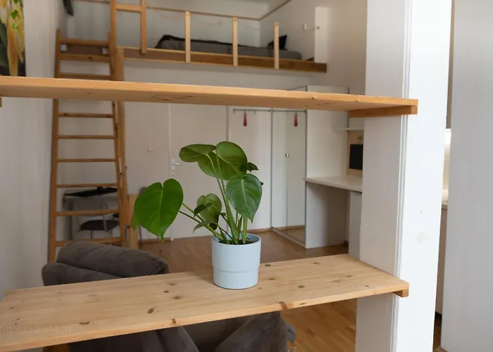 Gemuetliches Mit Hochbett Im Herzen Von Appartamento